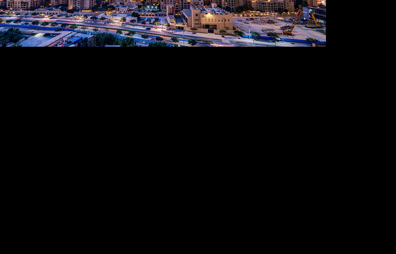 نمای منطقه جمیرا لیک تاورز